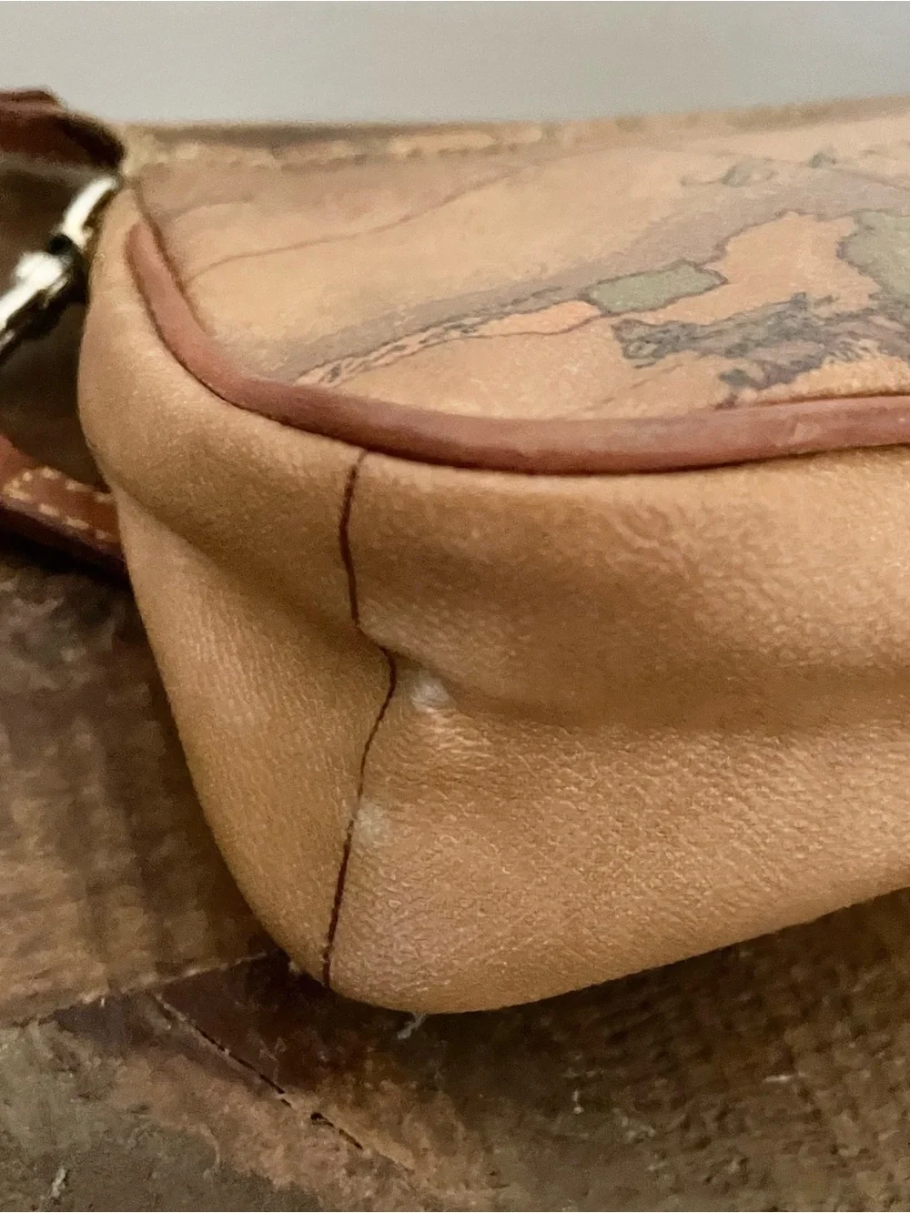 Vintage Alviero Martini 1A Classe Geo Classic Map Print Leather Crossbody Bag